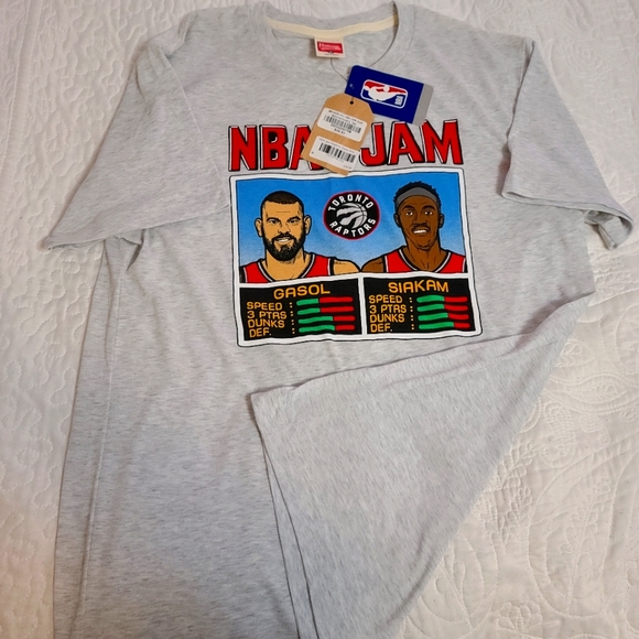 NBA T SHIRT BRAND NEW WITH TAG - Picture 2 of 2